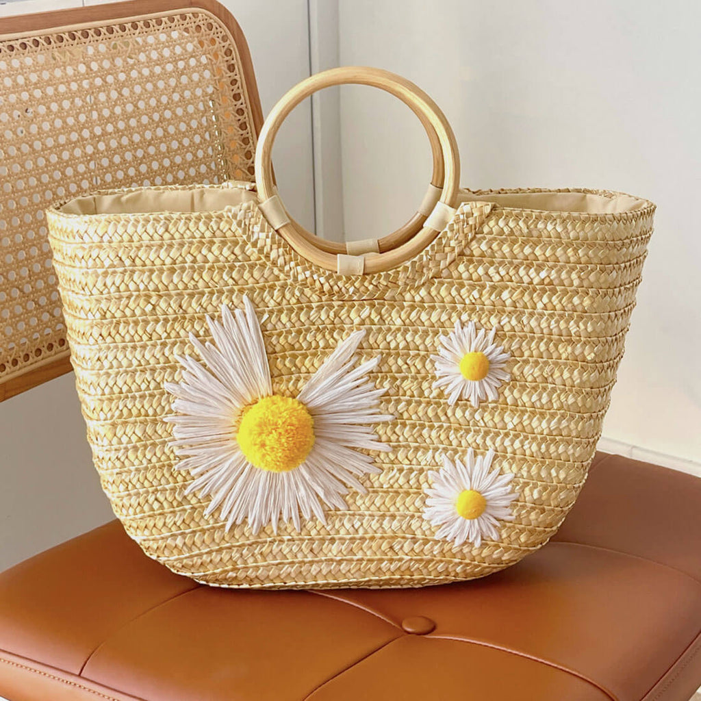 Stella Ring Handle Woven Straw Daisy Clutch bags WAAMII   